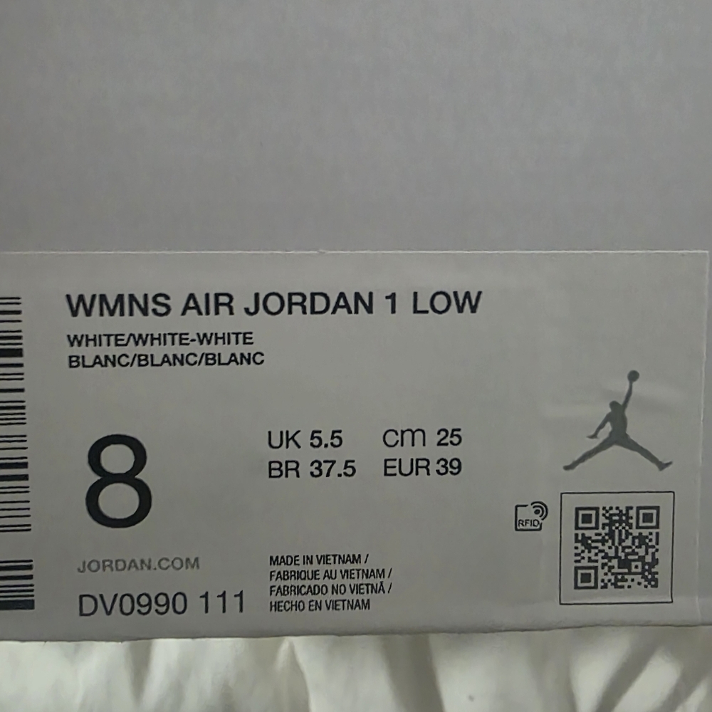 Nike Air Jordan 1 Low Women - Picture 6 of 6